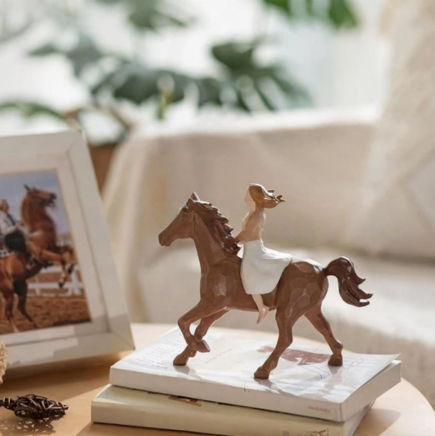 Figurine en résine de fille ch - Home Office Room Inspiration avis et prix